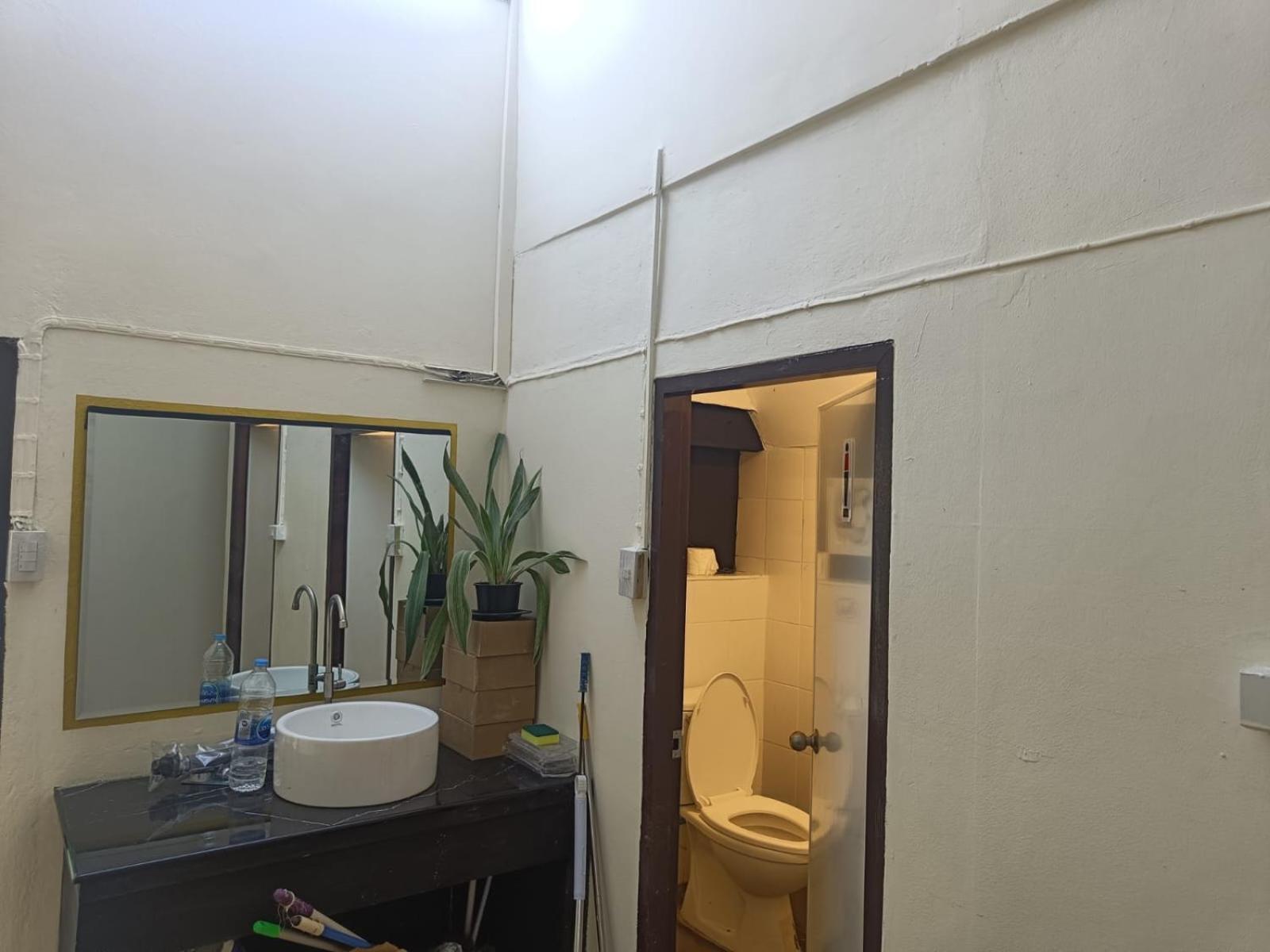 The House Hostel Bangkok Exterior foto